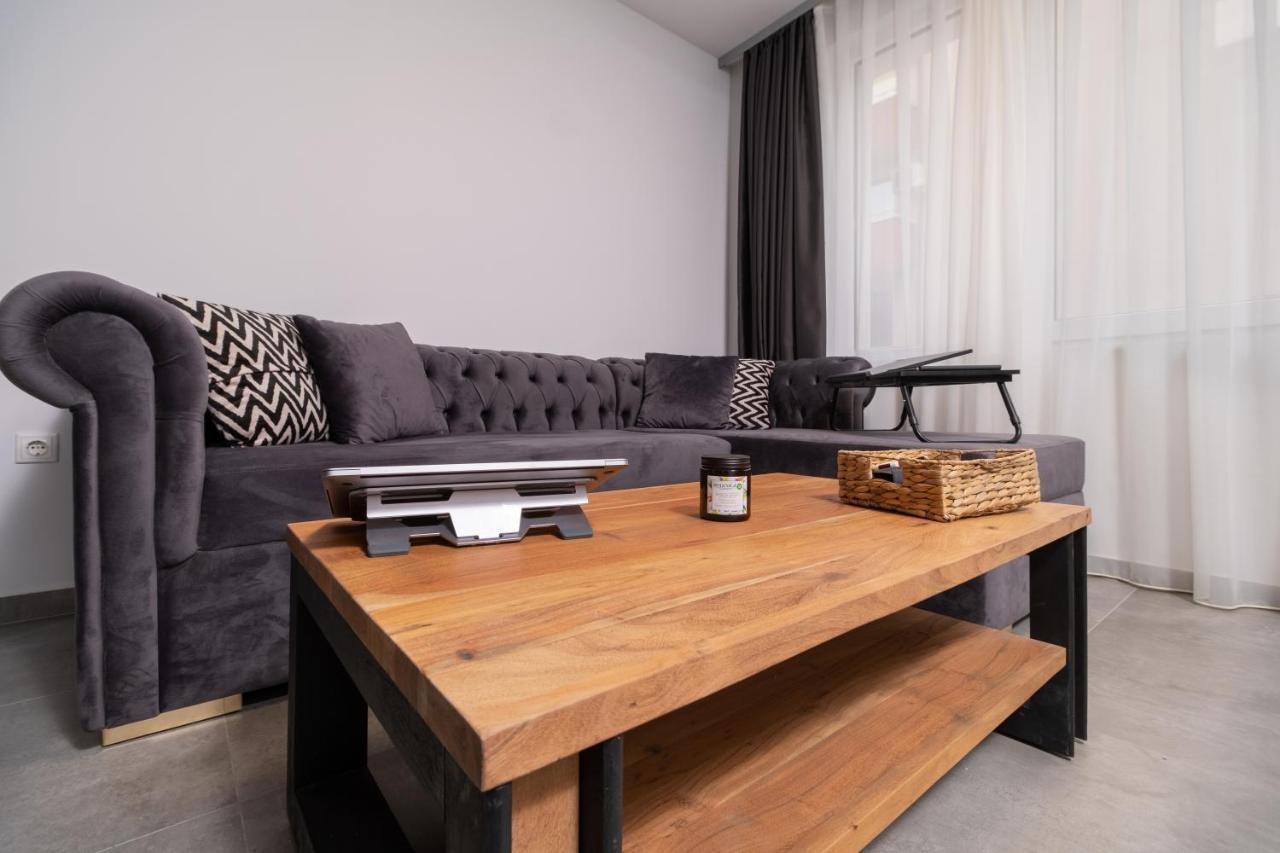 Chic 1Br Apartment With Balcony In Płowdiw Zewnętrze zdjęcie